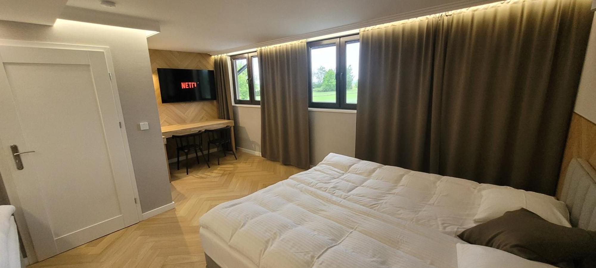 Hotel & Restauracja Wroblewscy Karniewo Extérieur photo
